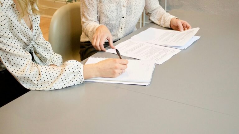 Firma de un contrato de trabajo