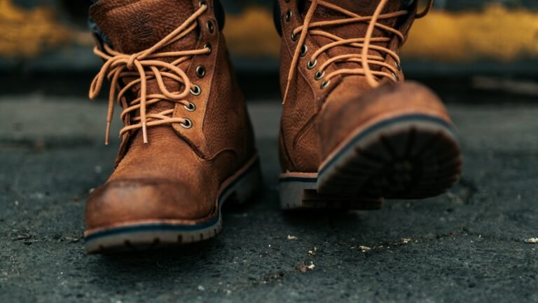 Botas de trabajo, parte de la dotación