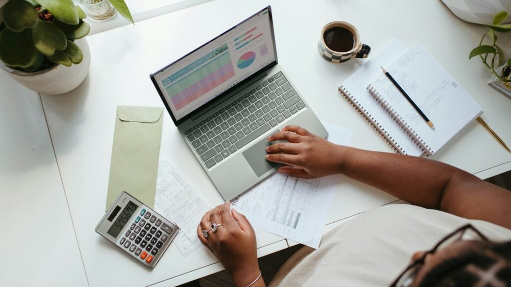 Cálculo de la prima de diciembre con calculadora y computador